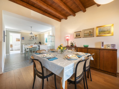 Sala da Pranzo in stile contemporaneo di 40 di Nicoletta Zanella