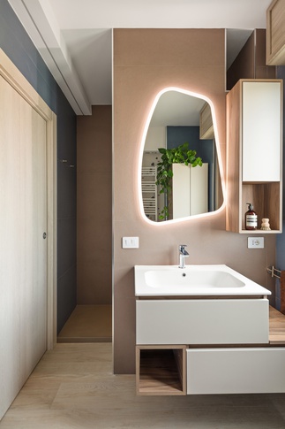 Bagno in stile contemporaneo di 5 di Arch.j Floriana Ferraioli