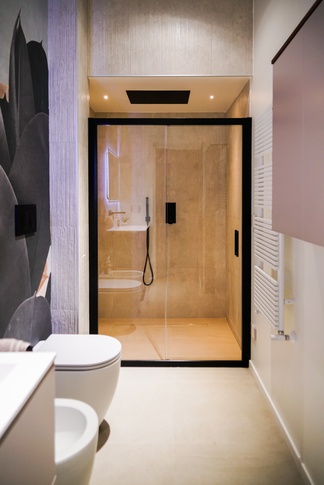 Bagno in stile contemporaneo di 6 di Archema