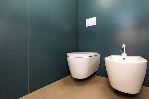 Bagno in stile eclettico di 10 di Colab Design Arredamenti