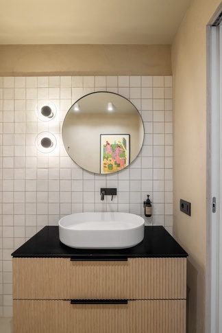 Bagno in stile contemporaneo di 8 di Giulia Dalena