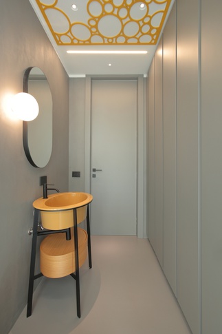 Bagno in stile contemporaneo di 4 di Paolo Basco Architetto