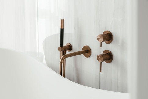 Bagno in stile classico di 6 di Annalisa Carli Architetto