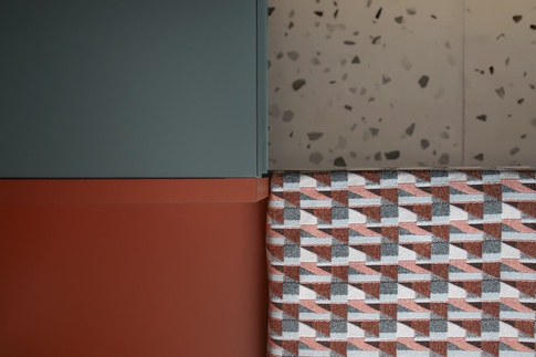 Studio in stile contemporaneo di 8 di Studio MAC Studio in stile contemporaneo di 8 di Studio MAC