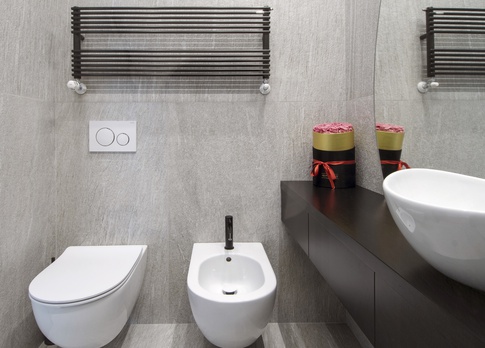 Bagno di Servizio in stile contemporaneo di 4 di kkarchitecture