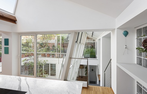 Cucina in stile eclettico di 40 di NOMADE ARCHITETTURA Cucina in stile eclettico di 40 di NOMADE ARCHITETTURA