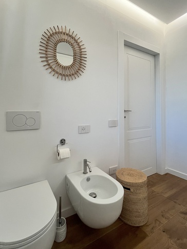 Bagno di Servizio in stile rustico di 5 di JFD Juri Favilli Design