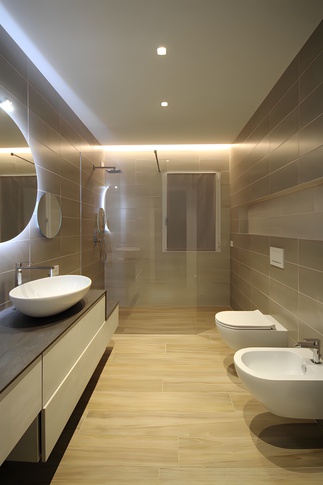 Bagno in stile moderno di 4 di JFD Juri Favilli Design