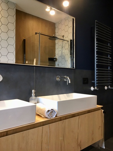 Bagno in stile contemporaneo di 5 di Architetta Marinella Verardi