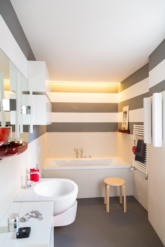 Bagno in stile minimal di 5 di Teresa Paratore Studio