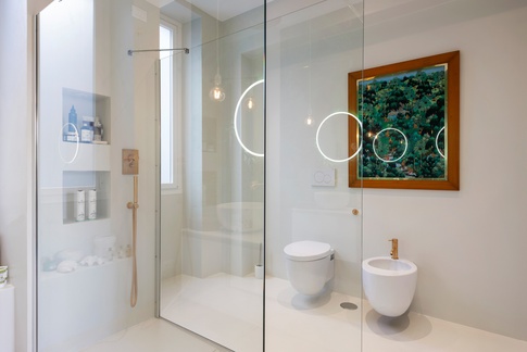 Bagno in stile contemporaneo di 10 di BB1 Architettura & Design