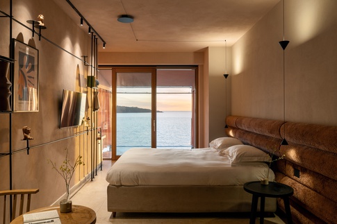 Camera da Letto in stile minimal di 30 di VALENTINA AUTIERO    architecture │ interiors │ design projects