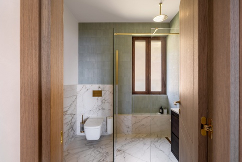 Bagno in stile contemporaneo di 5 di Giulia Dalena