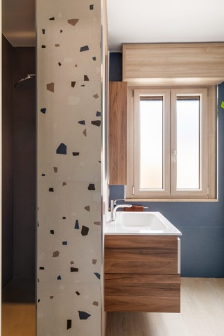 Bagno in stile contemporaneo di 5 di Arch.j Floriana Ferraioli