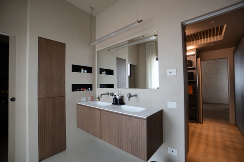 Bagno in stile moderno di 13 di Alessandra Parolini Studio