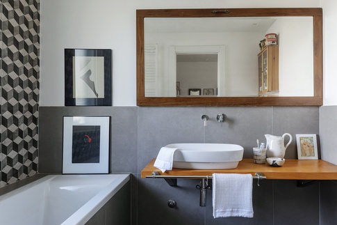 Bagno in stile vintage di 4 di Chantal Forzatti architetto