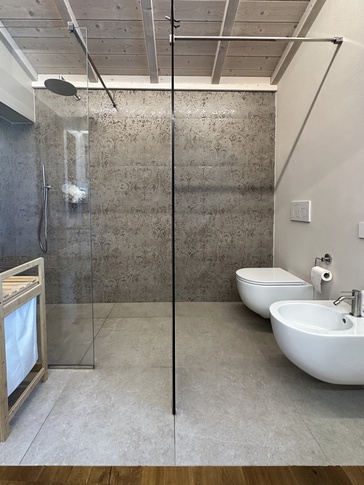 Bagno in stile rustico di 4 di JFD Juri Favilli Design