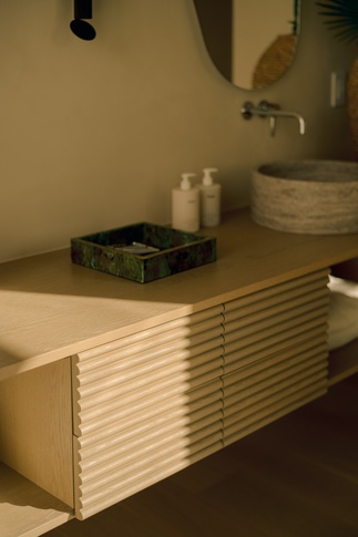 Bagno in stile mediterraneo di 20 di Andrea Benedetti Architetto