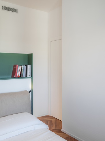 Camera da Letto in stile minimal di 22 di Studio Tandem Architetti