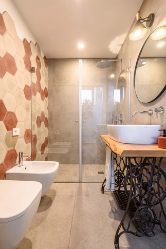 Bagno in stile contemporaneo di 8 di MANUARINO architettura design comunicazione