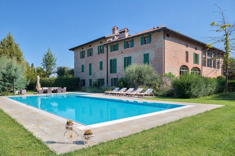 Piscina in stile rustico di 100 di Studio Pinelli