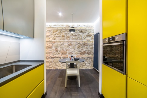 Cucina in stile moderno di 8 di Architetto Sara Edalatkhah