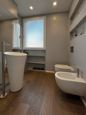 Bagno di Servizio in stile moderno di 3 di JFD Juri Favilli Design