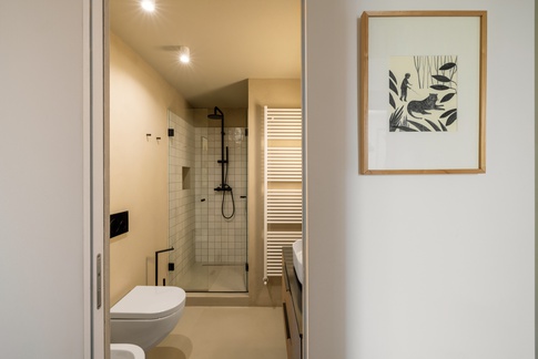 Bagno in stile contemporaneo di 8 di Giulia Dalena