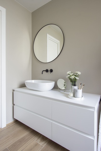 Bagno in stile minimal di 5 di Ilaria Errigo Interior Design