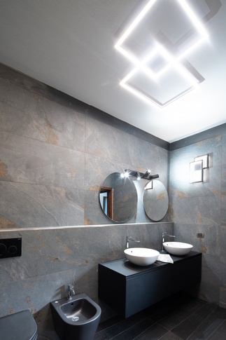 Bagno in stile contemporaneo di 6 di AD Design