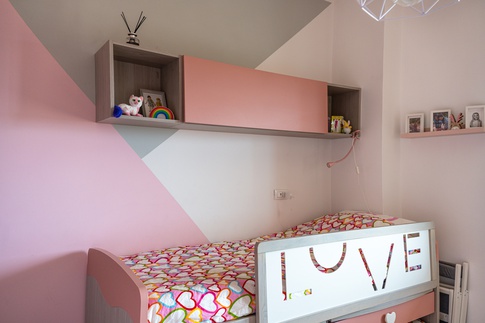 Cameretta Bambini in stile contemporaneo di 10 di Jessica Damiani architetto