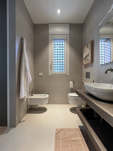 Bagno in stile japandi di 5 di MOA studio