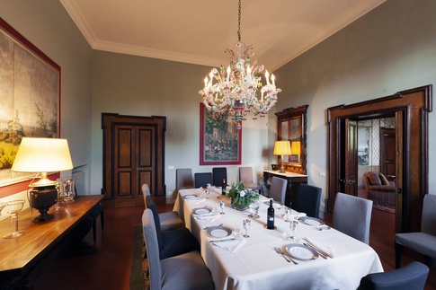 Sala da Pranzo in stile contemporaneo di 22 di Marino Casini fotografia