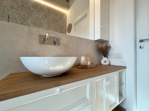 Bagno in stile rustico di 5 di JFD Juri Favilli Design