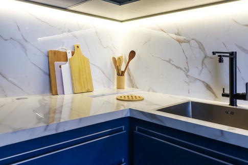 Open Space in stile moderno di 20 di Guzlive Open Space in stile moderno di 20 di Guzlive