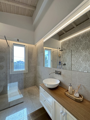 Bagno in stile rustico di 5 di JFD Juri Favilli Design