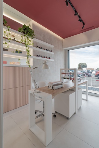 Open Space in stile contemporaneo di 75 di Caleidoscopio Architettura Open Space in stile contemporaneo di 75 di Caleidoscopio Architettura