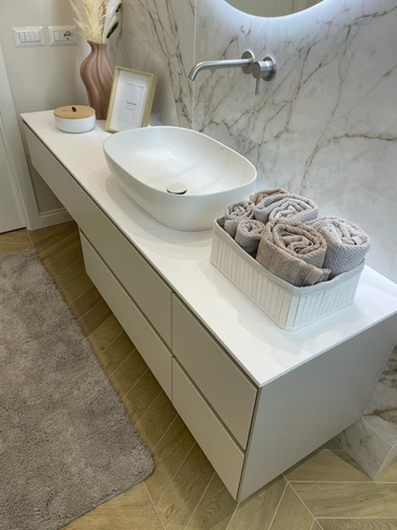 Bagno in stile contemporaneo di 8 di Insalaca Emanuele interior design