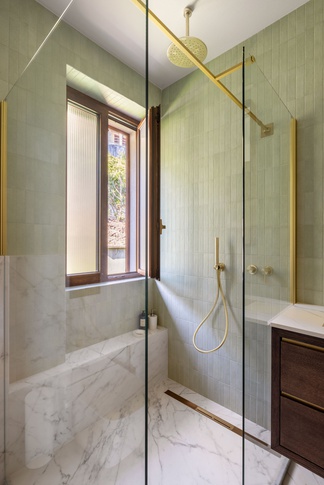 Bagno in stile contemporaneo di 5 di Giulia Dalena