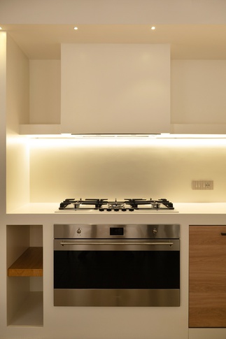 Taverna in stile contemporaneo di 40 di Chiara Brenca / Interior Designer & Color Consultant Taverna in stile contemporaneo di 40 di Chiara Brenca / Interior Designer & Color Consultant