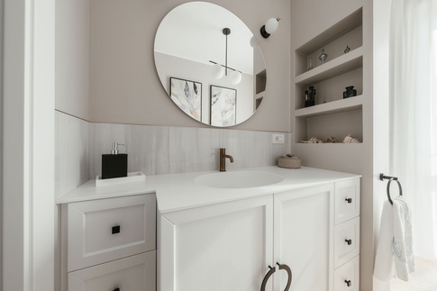 Bagno in stile classico di 6 di Annalisa Carli Architetto