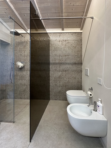 Bagno in stile rustico di 4 di JFD Juri Favilli Design