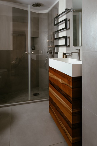 Bagno in stile contemporaneo di 6 di MANUARINO architettura design comunicazione