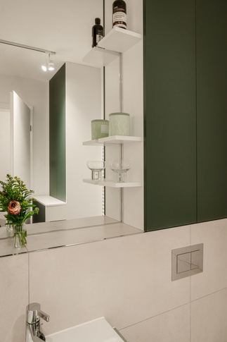 Bagno in stile moderno di 6 di Francesca Mori Architetto M1 Studio