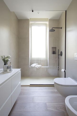 Bagno in stile minimal di 5 di Ilaria Errigo Interior Design