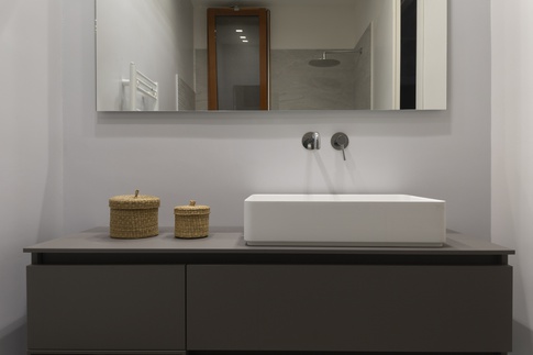 Bagno in stile moderno di 5 di zero6studio