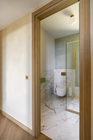 Bagno in stile contemporaneo di 5 di Giulia Dalena