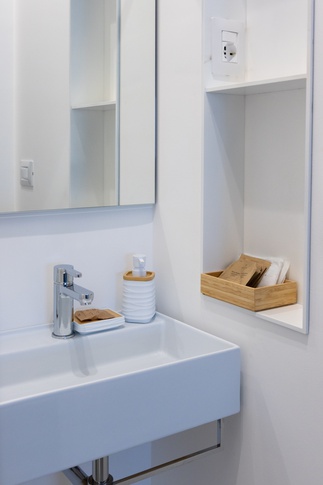 Camera da Letto in stile minimal di 21 di Noemi Manzella Camera da Letto in stile minimal di 21 di Noemi Manzella