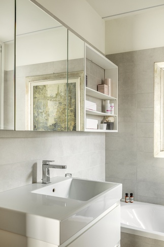 Bagno in stile nordico di 4 di Chantal Forzatti architetto