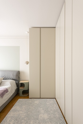 Camera da Letto in stile contemporaneo di 16 di EasyRelooking srls